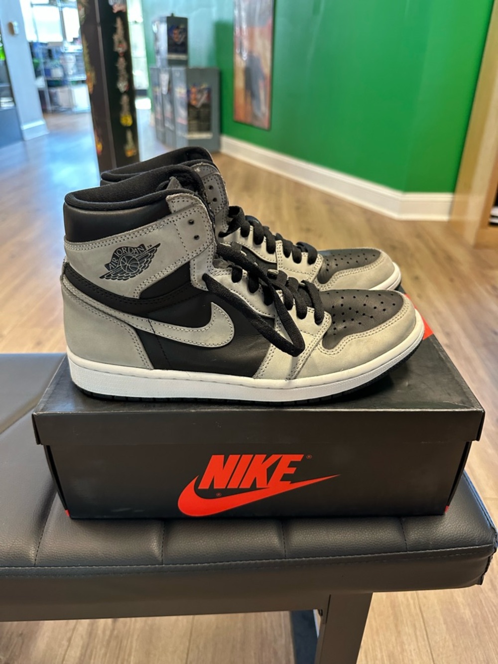 Nike Air Jordan 1 High OG - Black & Gray